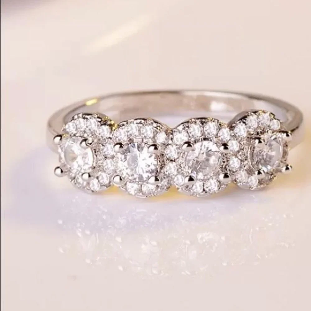 New Sterling silver diamond eternity ring, A very beautiful ring, a shiny ring - Picture 4 of 5